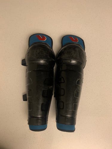 Vic Hockey Shin Pads 14”