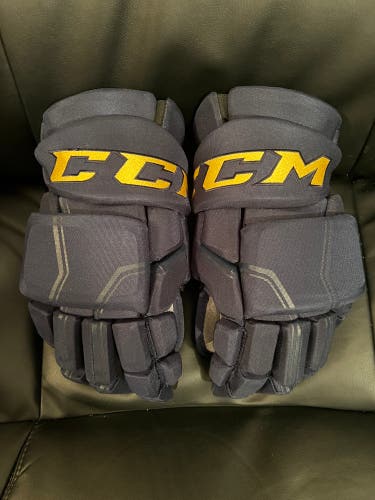 CCM HGQL St Louis Blues Pro Stock Hockey Gloves Size 15