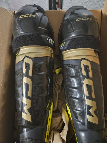 Used Senior CCM Tacks AS-V Pro 16" Shin Pads