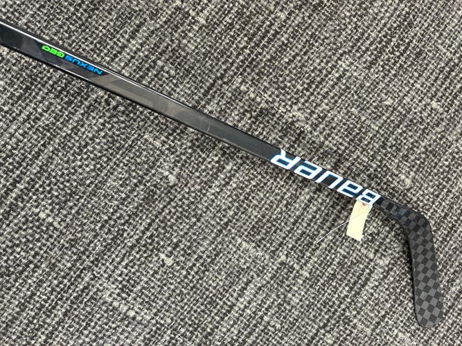 Used Youth Bauer Nexus Geo Hockey Stick Right Handed P92