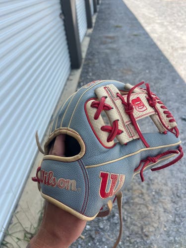 Used 2023 Infield 11.5" A2000 Baseball Glove