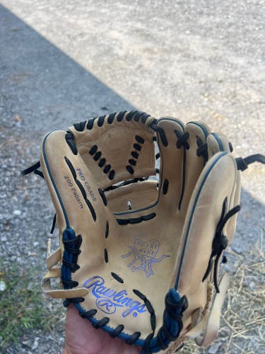 Rawlings Heart Of The Hide 11.75" 200 Series Baseball Glove