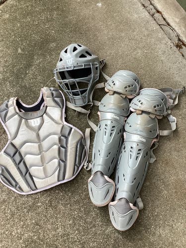 Used Adult Large Wilson C1K Catcher's Set Shin  15 1/2”, Helmet 7 1/8-7 1/2