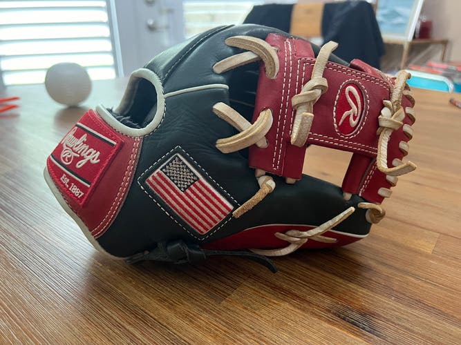 Rawlings 11.5'' GG Elite USA  Red White Blue Glove GGE115NSW RHT Gold GGE