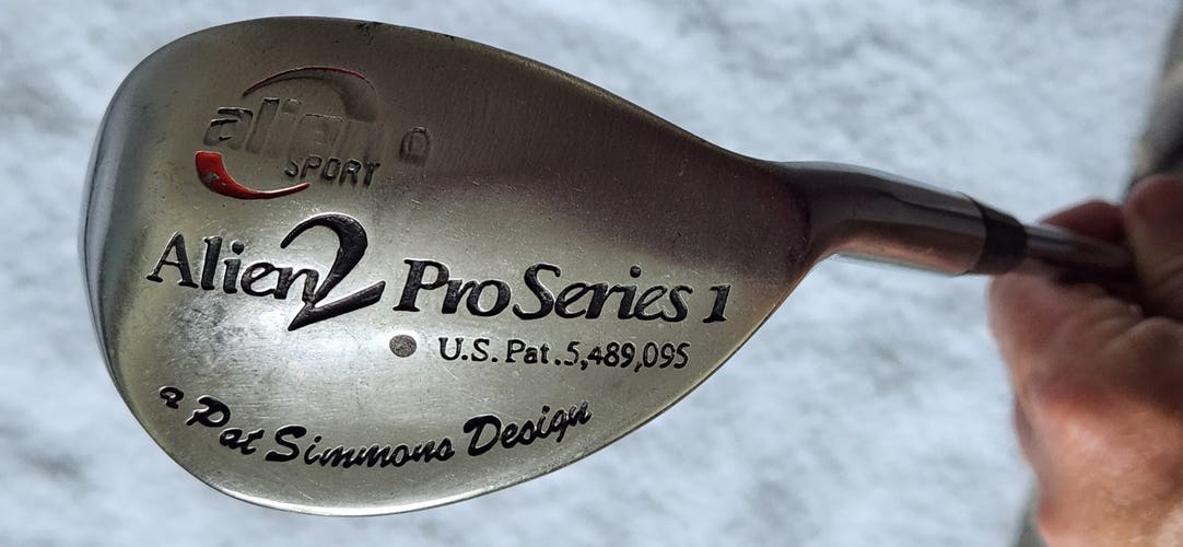 Alien 2 Pro Series 1 a Pat Simmons Design Wedge RH; Steel Shaft