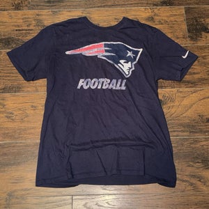 New England Patriots NFL football On Field Nike Logo Blue Short Sleeve shirt Lg