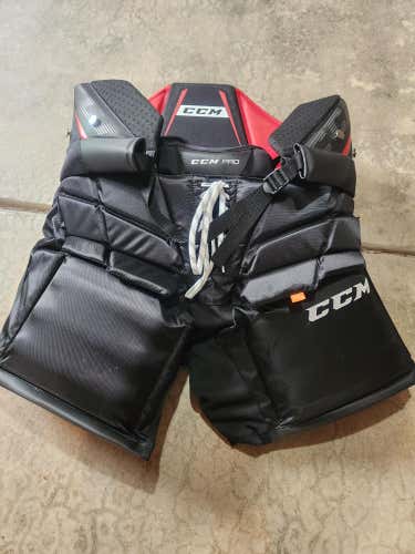 New Senior Medium CCM Pro Hockey Goalie Pants