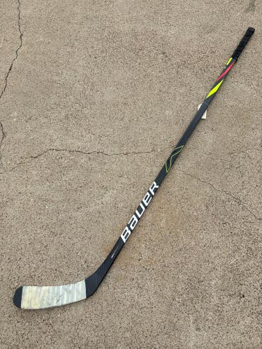 Used Senior Bauer Vapor X2.7 Right Hockey Stick P92