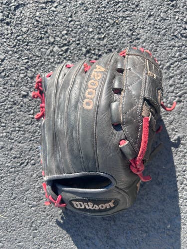 Used  Right Hand Throw 11.5" A2000 Baseball Glove