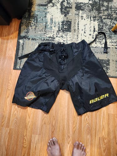 Vancouver Canucks Skate Bauer L+1 Pant Shell