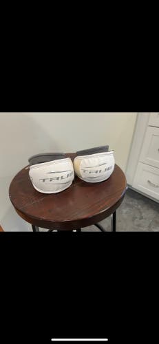 Like new Adult True ZeroLyte Arm Pads