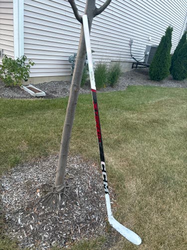 Used Junior CCM Left Hand P28  Jetspeed FT6 Pro Hockey Stick