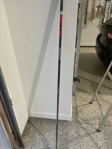 New Senior Bauer Vapor FlyLite Left Hand Hockey Stick P92M