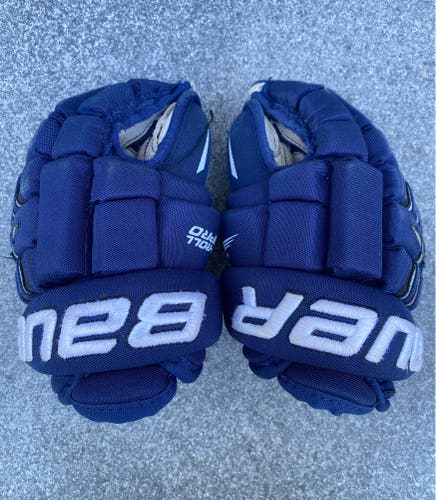 Used  Bauer 11" 4 Roll Gloves