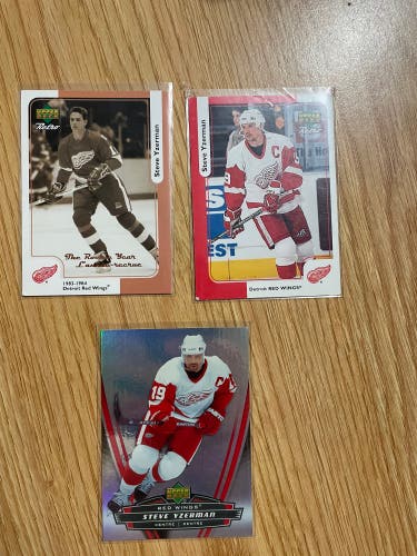 Steve Yzerman Hockey Card Lot