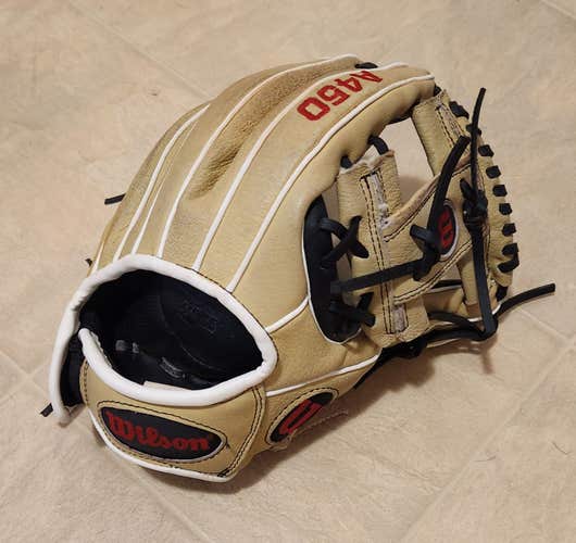 Once used Infield Right Hand Throw Wilson A450 Baseball Glove 11.5"