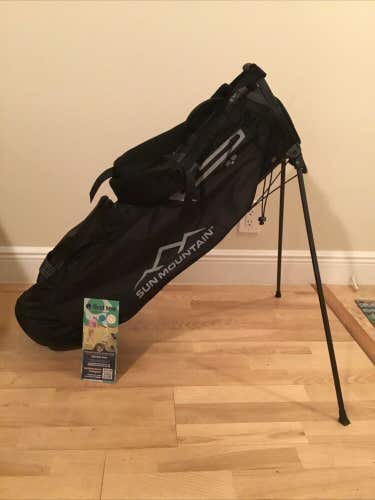 Sun Mountain 2.5+ Stand Golf Bag with 4-way Dividers & Rain Cover