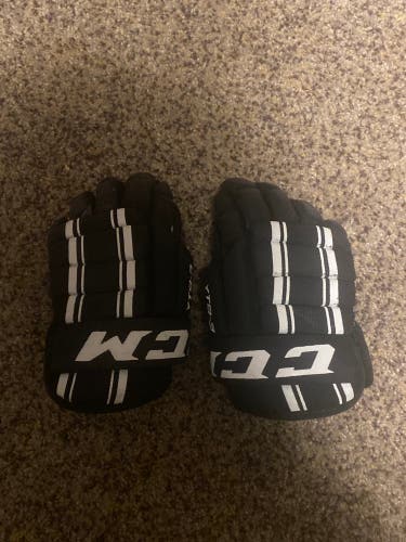 CCM YT9-3 Junior 9” Hockey gloves