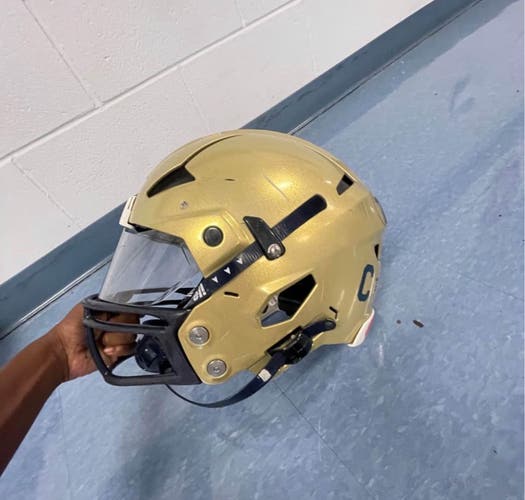 Large Riddell AXIOM