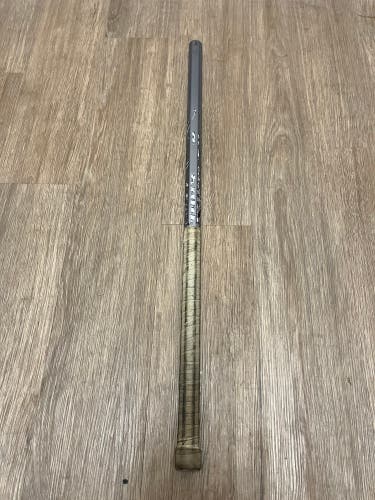 Warrior Kryptolyte lacrosse shaft