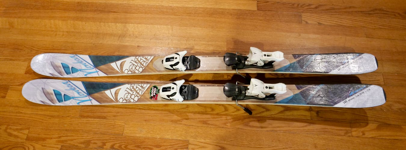 Used Unisex Nordica Belle Skis 145 cm Twin Tip