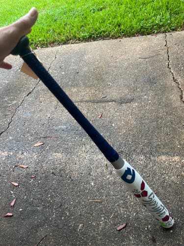 White Used 2020 DeMarini Spryte Bat (-12) Composite 20 oz 32"