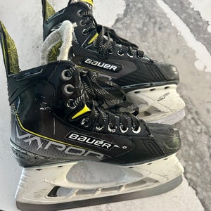 Used Junior Bauer Vapor 3X Hockey Skates Regular Width Size 3
