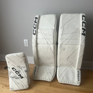 CCM EFLEX6 Pads & Blocker 33+1 Regular