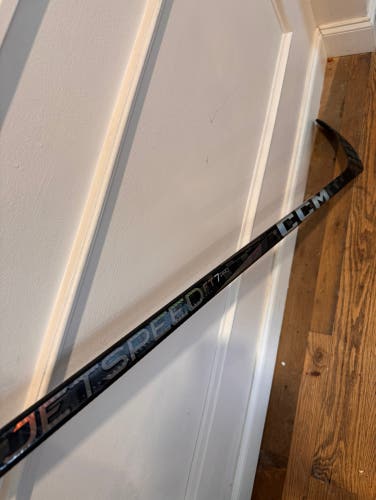 CCM Jetspeed FT7 Pro Grip P28