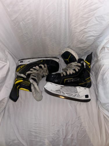 Used CCM Size 3 Tacks Vector Plus Hockey Skates