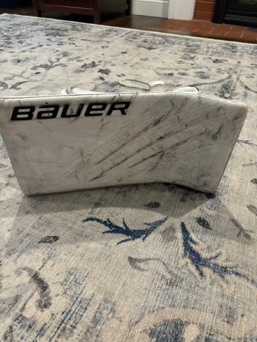 Used  Bauer Regular  Hyperlite Blocker