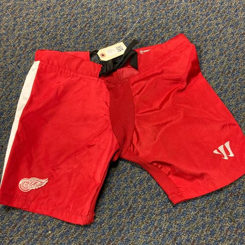 Warrior Red Wings Pant Shell | Junior Small