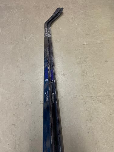 New Senior CCM Right Handed P29 Ribcor Trigger 8 Hockey Stick - 2 Pack