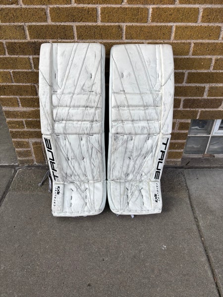 True Catalyst 9x3 Goalie Leg Pads