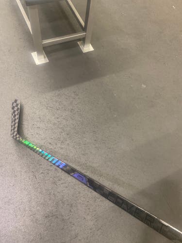 Warrior QR6 PRO senior hockey stick