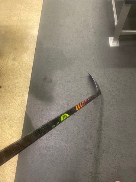 Warrior QR6 PRO senior hockey stick