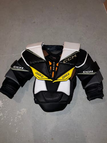 CCM Axis 2 Chest Protector SR L