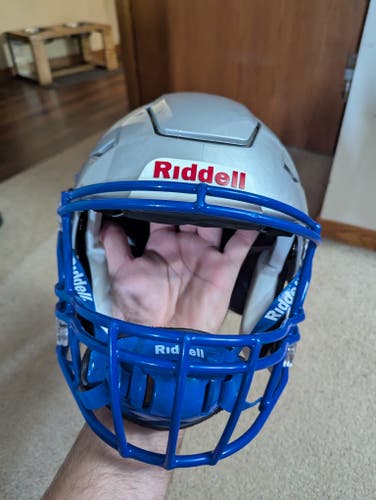 Medium Adult Riddell SpeedFlex Helmet