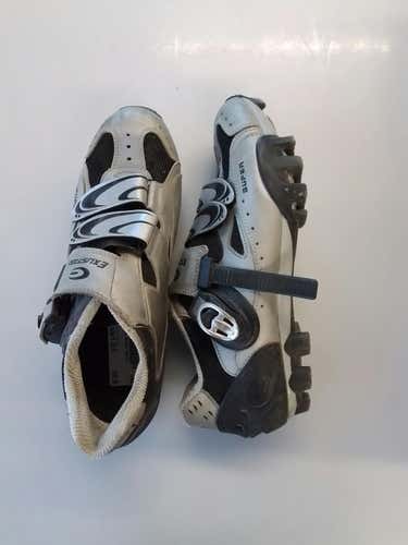 Used Senior 10.5 Bicycle Shoes