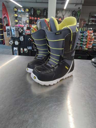 Used Burton Moto Senior 7.5 Men's Snowboard Boots