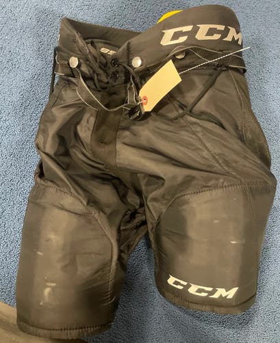 Junior Used Medium CCM Tacks 9550 Hockey Pants