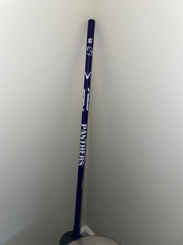 Pre-Owned HIGH POINT PANTHERS Team Issued STX Crux 600 Womens Lacrosse Shaft