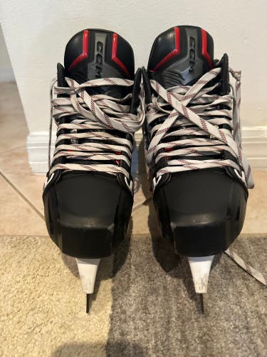 CCM Extreme Flex 6 & 3 sets of blades