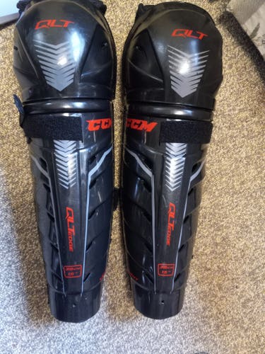 Senior CCM QLT Edge 15" Shin Pads