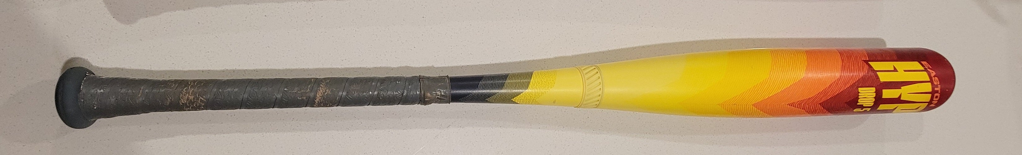 Mildly Used 2024 Easton Hype Fire USSSA Certified Bat (-5) Composite 26 oz