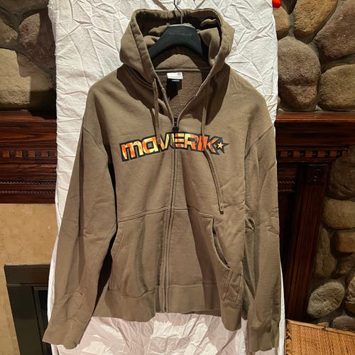 Brown Used Large Maverik Sweatshirt