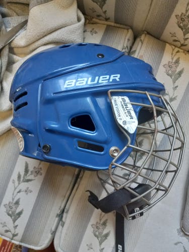 Used Medium Bauer BHH1500 Helmet