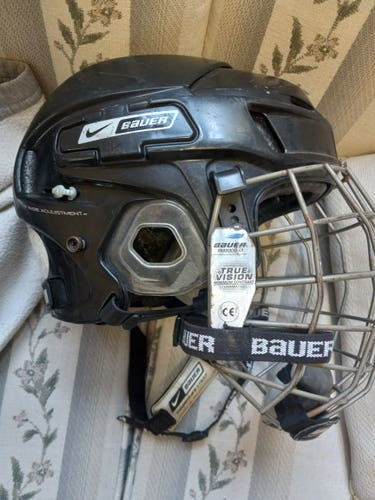 Medium Nike Bauer 8500 Helmet