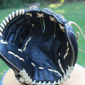 Used Pitcher's Right Hand Throw Wilson A2000 Baseball Glove 12"
