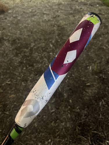 DEMARINI CF8 SPRITE 28 17 FAST PITCH SOFTBALL BAT RARE SIZE!